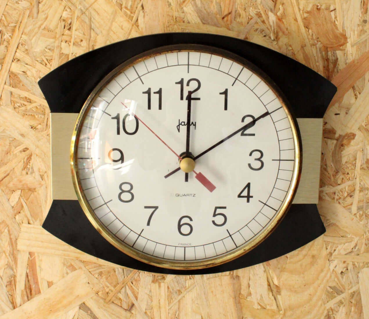 Horloge vintage noire Japy