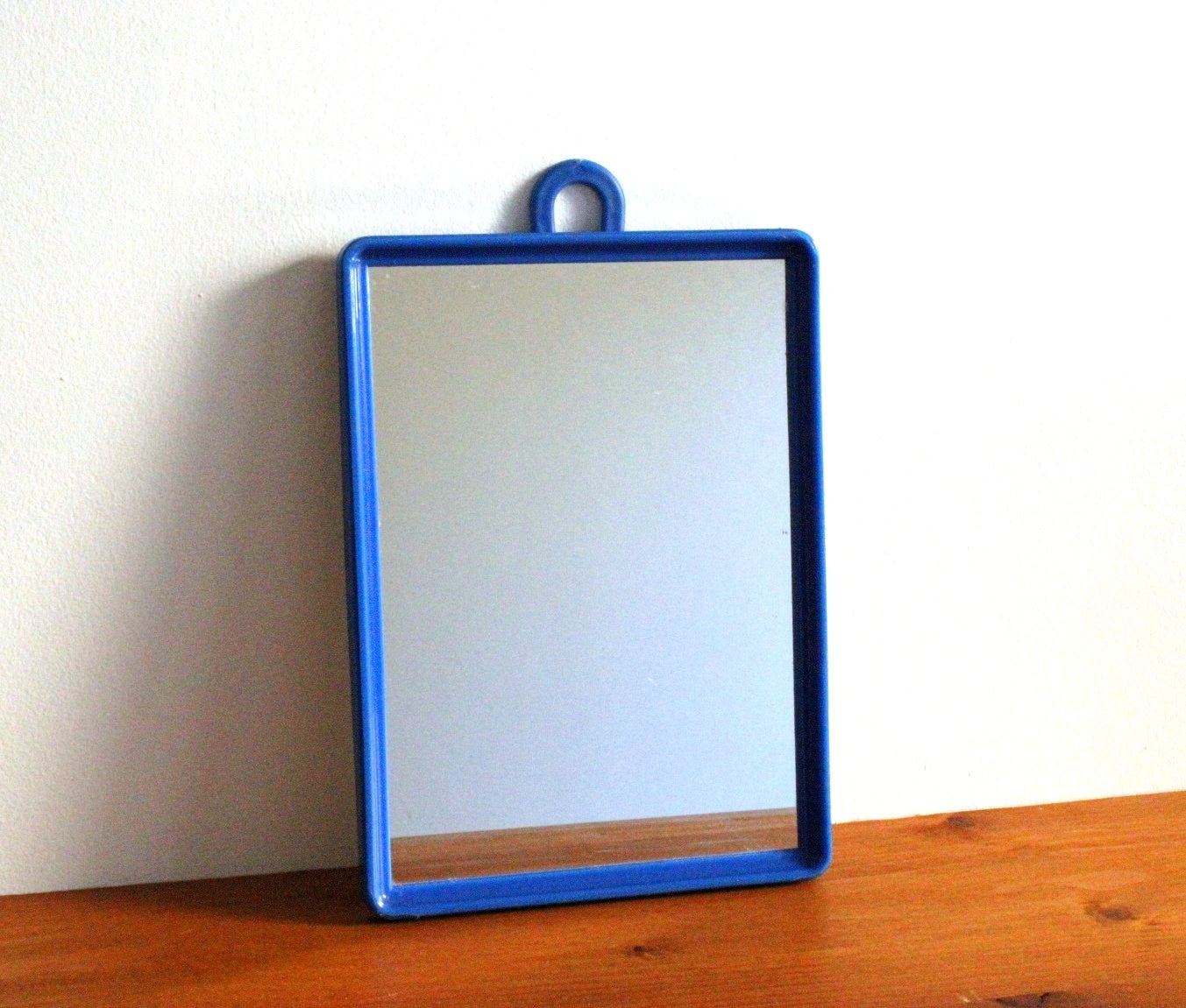 Miroir style barbier en plastique bleu foncé