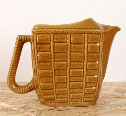 Pichet en céramique vintage décor tressé