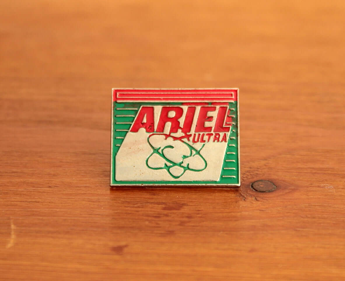 Vintage Pin's publicitaire Ariel