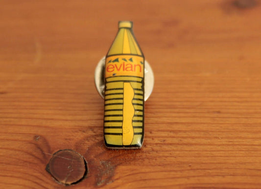 Vintage Pin's bouteille Evian