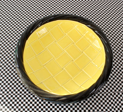 Grand plat creux jaune et noir Salins