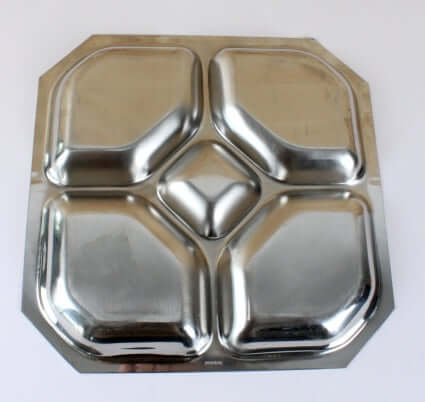 Plateau compartimenté en inox vintage