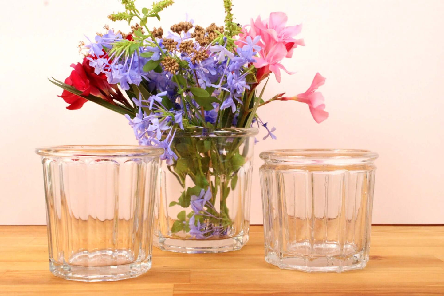 Pots à confiture en verre anciens