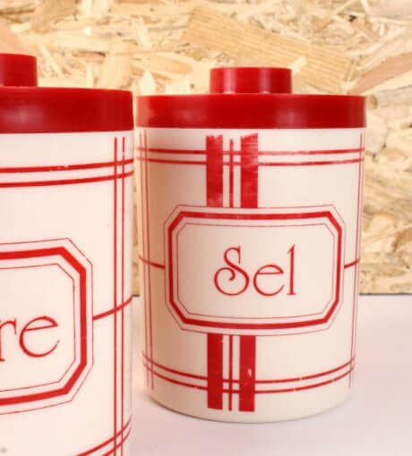 Pots à épices en plastique vintages