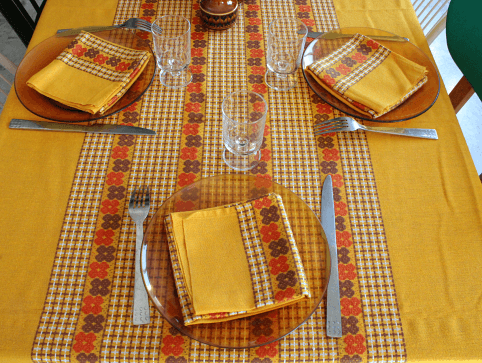 nappe-vintage-annees-70-tergal-brocante