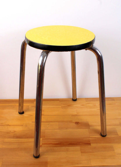 Tabouret rond en formica jaune