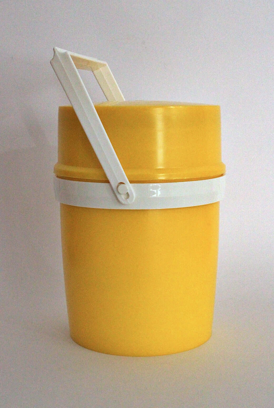 Vintage Thermos alimentaire jaune