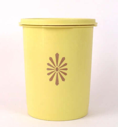 Grande boîte Tupperware soleil jaune vintage