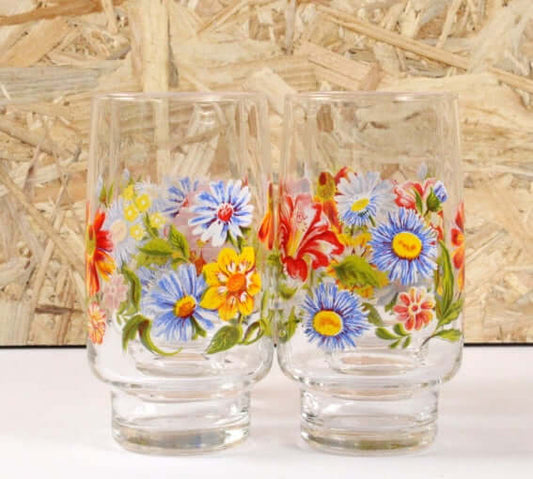 Verres à orangeade vintages motifs floraux