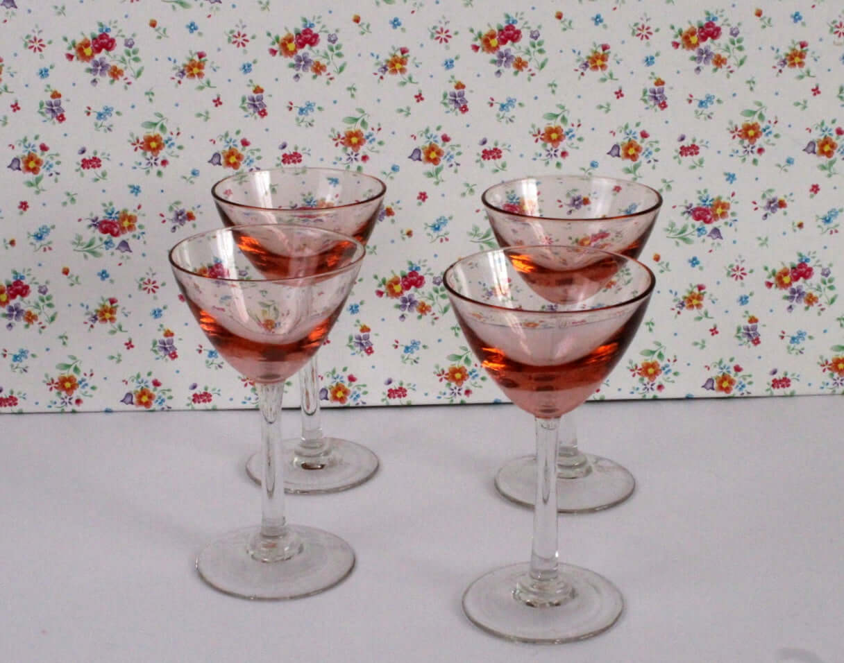 Vintage Verres à pied en verre coloré pour liqueur